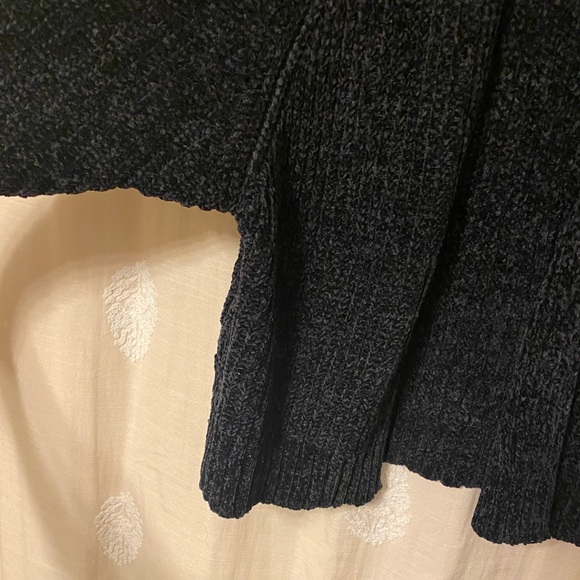 SOLD: Urban Outfitters Velour Cardigan - Picture 5 of 8